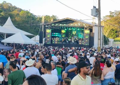 Apresenta&ccedil;&atilde;o de Jo&atilde;o Neto e Frederico movimentou a Barragem Edu&iacute;no Sbardellini e encerrou o domingo em clima de confraterniza&ccedil;&atilde;o