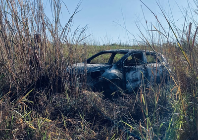 Carro foi descoberto pr&oacute;ximo ao "Motel Free" e pode estar ligado a crime de furto