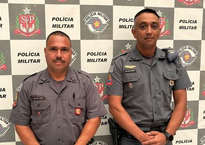 Cabo PM Leite e Cabo PM M&aacute;rcio foram homenageados pela a&ccedil;&atilde;o que salvou adolescente de 16 anos