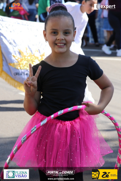 Desfile C&iacute;vico do Anivers&aacute;rio de Cruzeiro do Oeste
