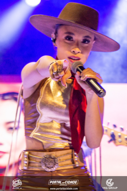 Show de Luiza Barbosa no 2&ordm; Festival Ga&uacute;chos