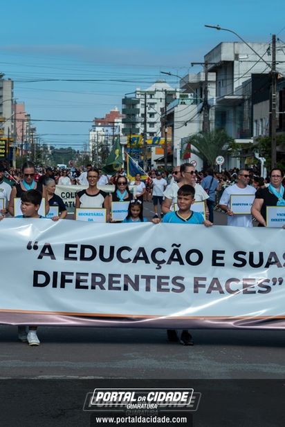 Desfile Alusivo ao anivers&aacute;rio de 253 anos de Guaratuba