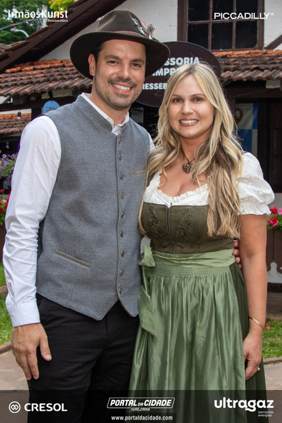 Apresenta&ccedil;&atilde;o da Presidente e do Vice-Presidente da 37&ordf; Oktoberfest de Igrejinha