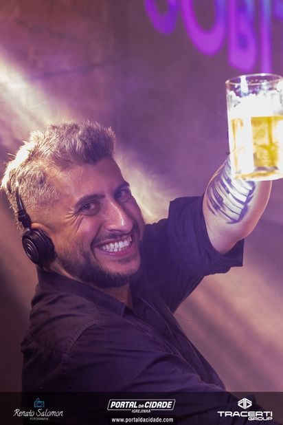 Show com a Banda 80 Bits