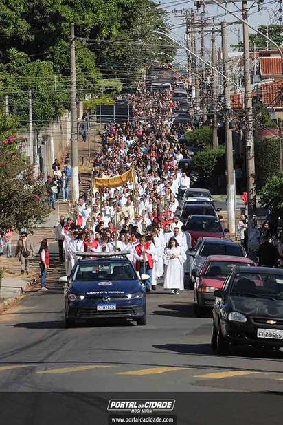 PROCISS&Atilde;O DE CORPUS CHRISTI