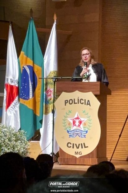 Posse do Chefe de Departamento e do Delegado Regional de Po&ccedil;os de Caldas e Entrega da Medalha de Distin&ccedil;&atilde;o Policial Civil e do Certificado Destaque Profissional