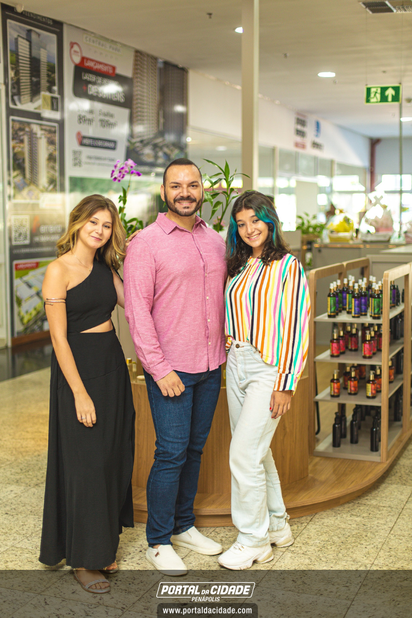 Inaugura&ccedil;&atilde;o da Maria Perfumada Boutique 