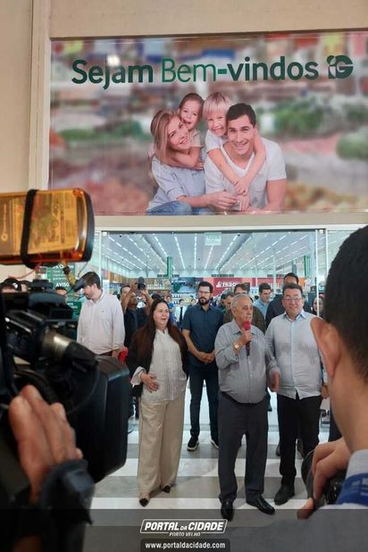 Inaugura&ccedil;&atilde;o Supermercado Irm&atilde;os Gon&ccedil;alves da Avenida Mamor&eacute;