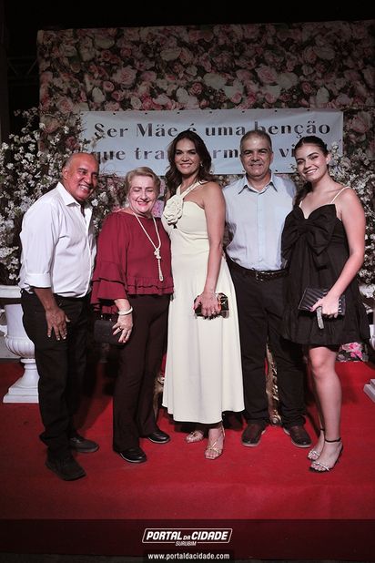 Festa das M&atilde;es no Clube Cara & Coroa