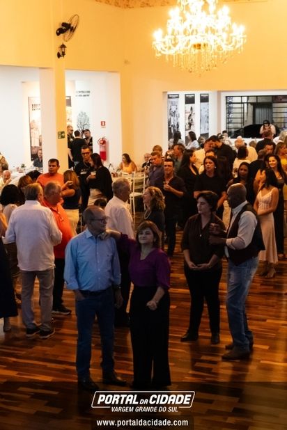 Reinaugura&ccedil;&atilde;o Clube Vargengrandense (Centro de conviv&ecirc;ncia do idoso)