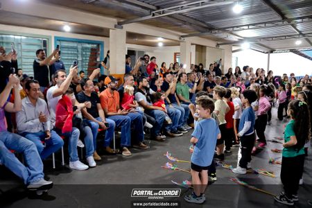 Homenagem ao Dia dos Pais - Escola Santa Rita