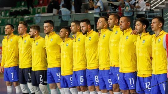 Seleção Brasileira de futsal faz dois jogos no Oeste do PR