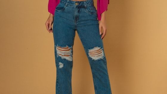 Loja em Brusque faz mega promo o de jeans 1 cal a a R 80 e 3