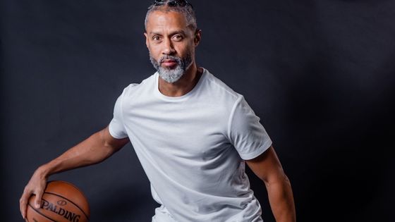 Atletas de basquete do Band realizam treino com ex-jogador da