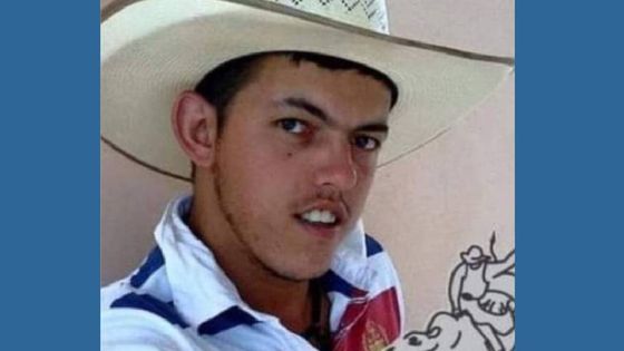 Peão morre após ser pisoteado por touro durante rodeio em Minas