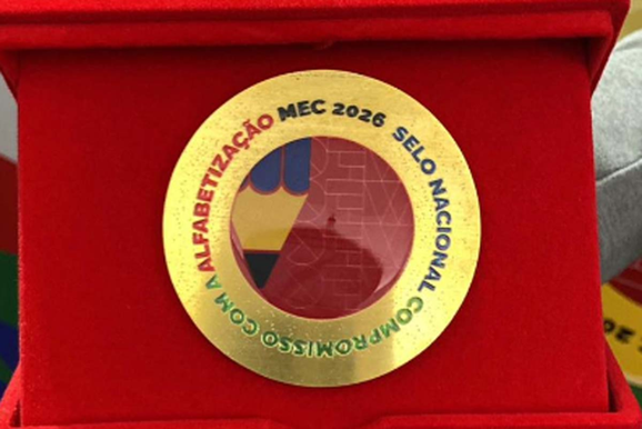 Andradas recebe Selo Ouro de Compromisso com a Alfabetiza&ccedil;&atilde;o