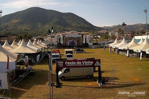 Minist&eacute;rio P&uacute;blico questiona modelo da Festa do Vinho em Andradas