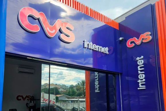 CVS Internet fortalece presen&ccedil;a em Andradas com fibra &oacute;ptica e Wi-Fi 6