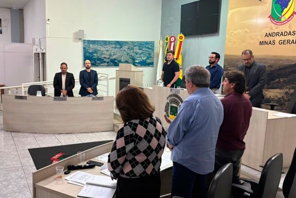 C&acirc;mara Municipal aprova projetos voltados &agrave; sa&uacute;de, obras e desenvolvimento de Andradas