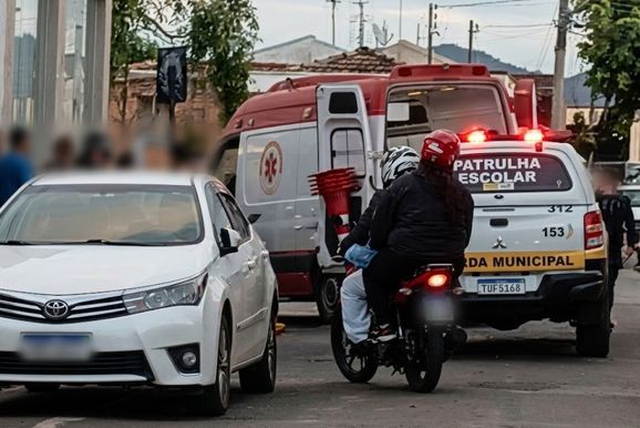 Crian&ccedil;a &eacute; atropelada por moto ap&oacute;s sa&iacute;da da escola em Andradas