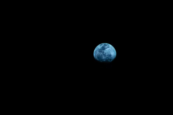 Lua Azul volta a aparecer no c&eacute;u neste fim de semana em Andradas