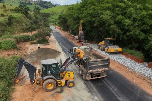 Obras voltam a causar restri&ccedil;&otilde;es em rodovias na regi&atilde;o de Andradas ao longo da semana