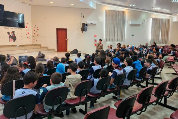 Prefeitura de Andradas inicia a&ccedil;&otilde;es do Maio Laranja nas escolas