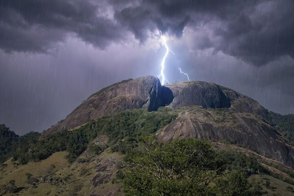 Inmet emite alerta de tempestade para Andradas e regi&atilde;o nesta quinta e sexta-feira