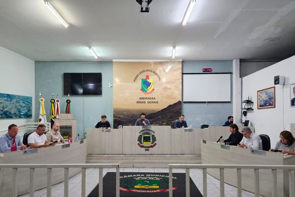 C&acirc;mara de Andradas realiza 8&ordf; Sess&atilde;o Extraordin&aacute;ria sobre Pol&iacute;tica de Alfabetiza&ccedil;&atilde;o