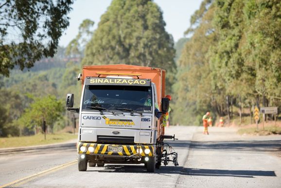Manuten&ccedil;&atilde;o em rodovias causa restri&ccedil;&otilde;es no tr&aacute;fego em diferentes trechos da regi&atilde;o
