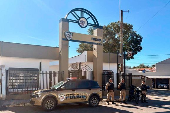 Urnas eletr&ocirc;nicas chegam a Andradas e ficar&atilde;o no batalh&atilde;o da Pol&iacute;cia Militar