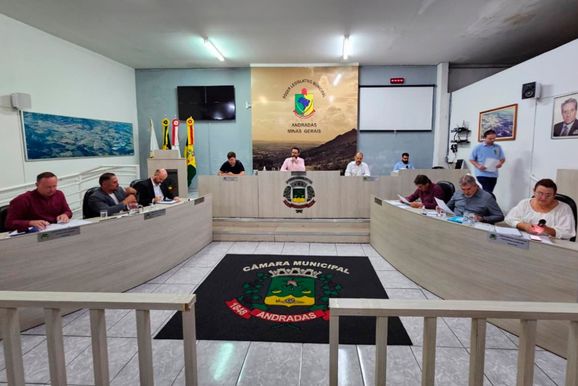 C&acirc;mara de Andradas realiza 16&ordf; Sess&atilde;o Ordin&aacute;ria com pautas sociais e homenagens
