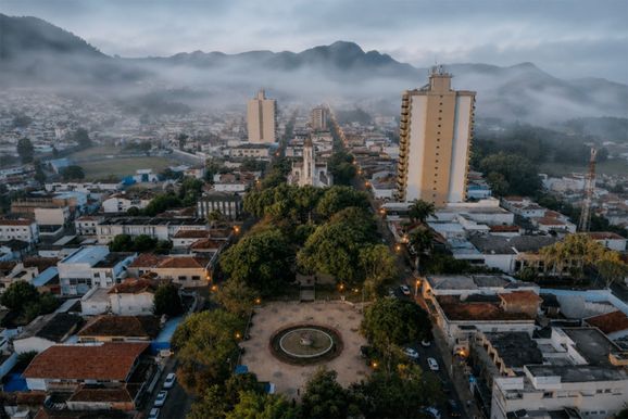 Frente fria deve trazer chuva e queda de temperatura &agrave; regi&atilde;o no feriado 