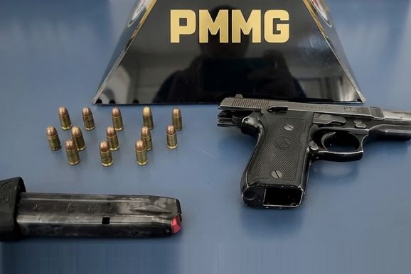 Homem &eacute; preso ao tentar recuperar arma que havia sido lan&ccedil;ada em rio em Andradas
