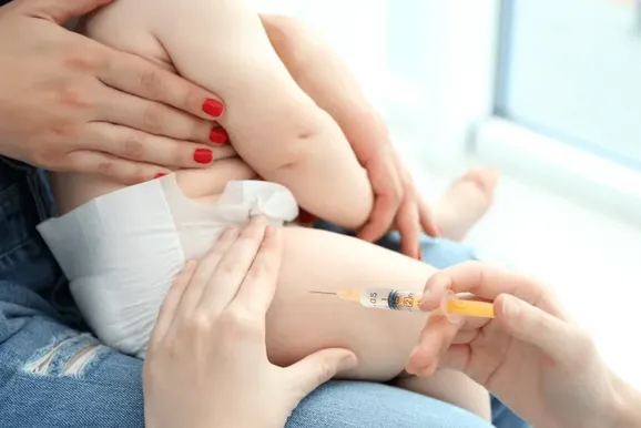 Nova vacina contra pneumonia j&aacute; est&aacute; dispon&iacute;vel para crian&ccedil;as em Atibaia