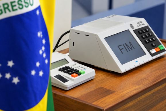 Conhe&ccedil;a os cargos em disputa nas Elei&ccedil;&otilde;es 2026 e suas atribui&ccedil;&otilde;es