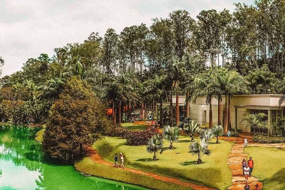 Inhotim divulga programa&ccedil;&atilde;o de agosto com oficinas, arte e celebra&ccedil;&atilde;o dos 20 anos