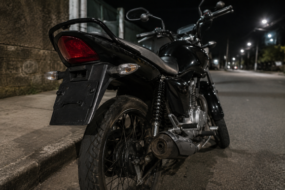 Adolescente &eacute; apreendido com motocicleta adulterada em Brusque