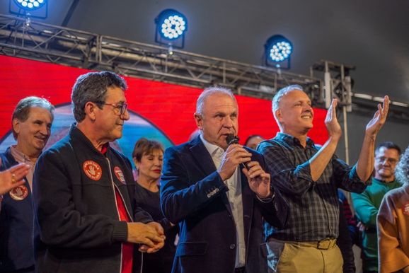 Paulo Eccel re&uacute;ne apoiadores no lan&ccedil;amento de pr&eacute;-candidatura a deputado estadual
