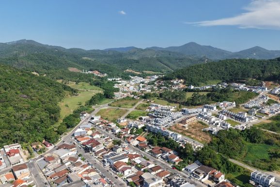 Samae inicia obra de 3 km para refor&ccedil;ar abastecimento de &aacute;gua na Limeira