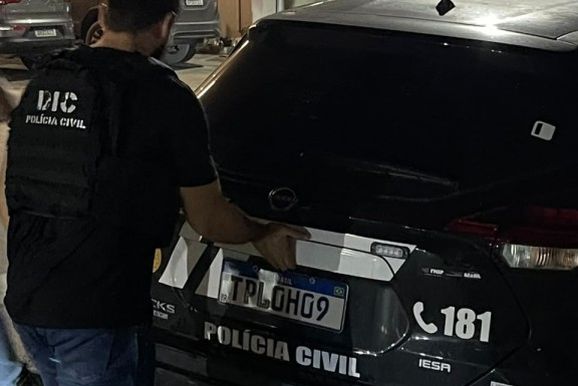 Mulher &eacute; presa suspeita de tentar matar o pr&oacute;prio irm&atilde;o internado em hospital de Brusque