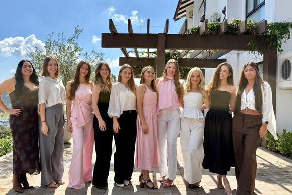 Dez candidatas iniciam prepara&ccedil;&atilde;o para escolha da nova realeza da Fenarreco