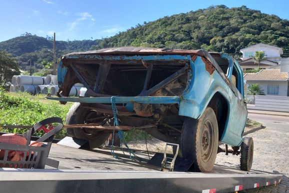GTB notificou 59 ve&iacute;culos abandonados nas ruas em 2026; tr&ecirc;s foram levados ao p&aacute;tio
