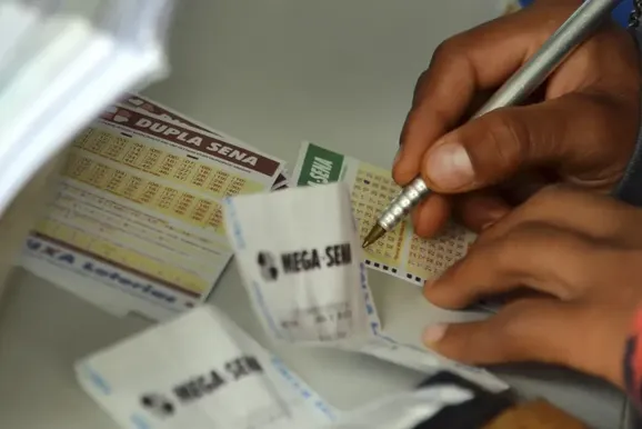 Mega-Sena sorteia pr&ecirc;mio acumulado de R$ 85 milh&otilde;es neste domingo (13)