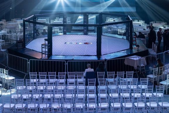 Pavilh&atilde;o da Fenarreco recebe noite de MMA, kickboxing e boxe em Brusque