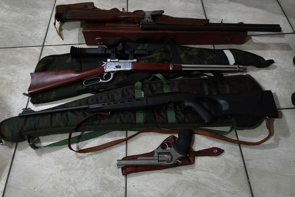 &ldquo;Arsenal b&eacute;lico&rdquo; em casa de empres&aacute;rio em MS leva tribunal a manter pris&atilde;o preventiva