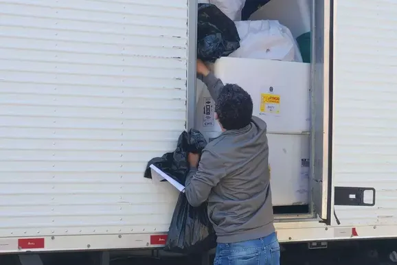 Tonelada de "Monjauro paraguaio" segue em comboio rumo &agrave; incinera&ccedil;&atilde;o