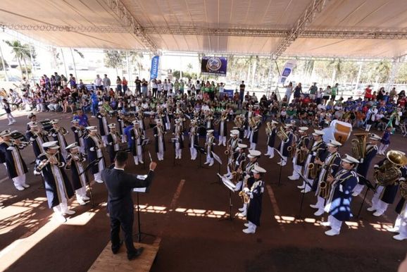 Mais de 30 cidades participam hoje do Estadual de Bandas e Fanfarras em Dourados