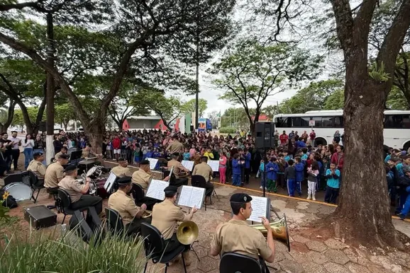 Orquestra do 11&ordm; RCMEC se apresenta em Caarap&oacute; em comemora&ccedil;&atilde;o &agrave; Semana da P&aacute;tria
