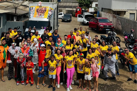 Motoboys d&atilde;o in&iacute;cio a mais uma campanha para o Dia das Crian&ccedil;as em Cabre&uacute;va